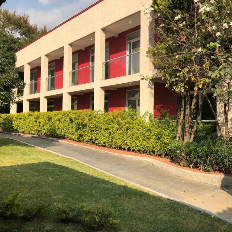RESIDENCIA PARA ADULTOS MAYORES “LOS CIRUELOS” 
